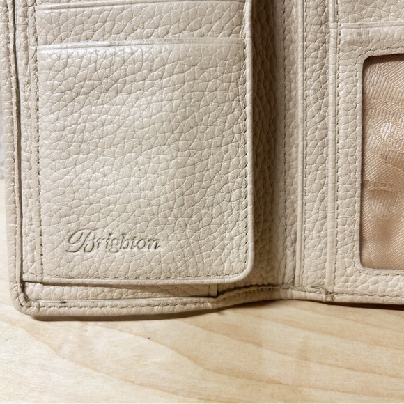 Brighton Masterpiece Collection Melania Wallet Cream/Yellow Pebbled Leather VTG - Picture 13 of 15